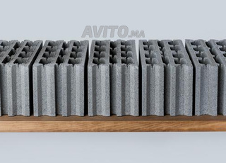 Planche en bois pour machines à blocs