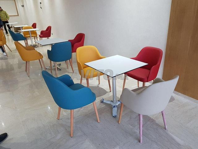 Tabouret et chaises bistrot