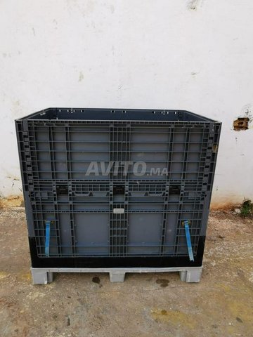 Palette en plastique caisse 118x78x115cm