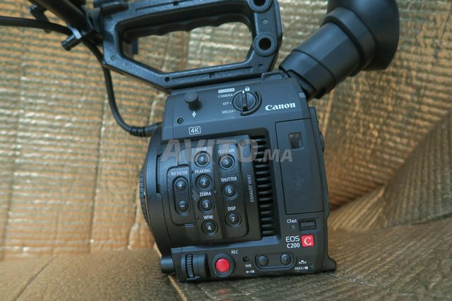 Canon EOS C200 Cinema Camera (EF-Mount) - 1