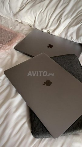 Macbook Pro 15 2019  i7  32 GO - 1