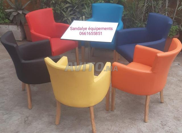 Chaises, tables et fauteuils pour café