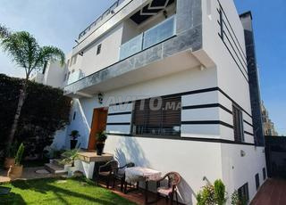 فيلا جديدة للبيع في هارحورة