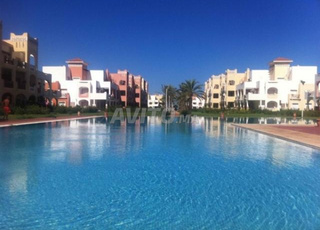 شقة في إقامة مع مسبح