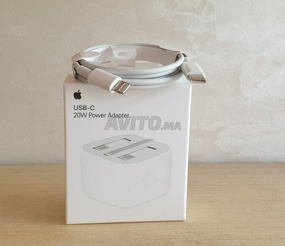 kit chargeur et câble neuf pour iPhone 11 / 12 - 1