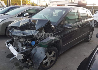 mercedes class B  pour pieces