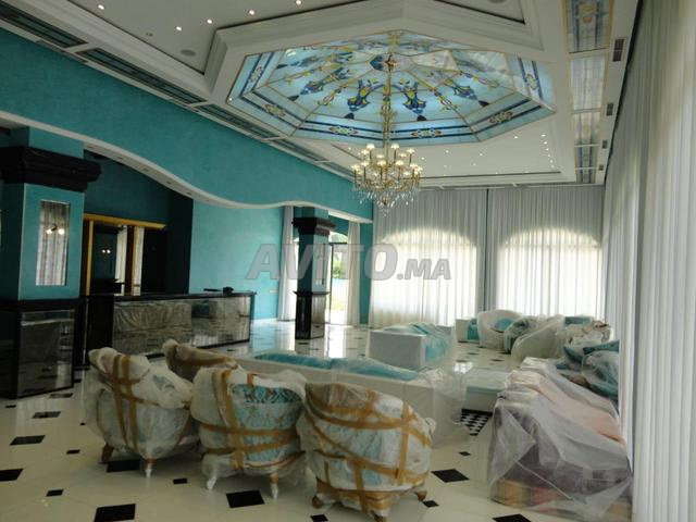 فيلا قصر فريد من نوعه في حي السفراء