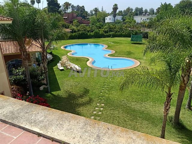 فيلا قصر فريد من نوعه في حي السفراء