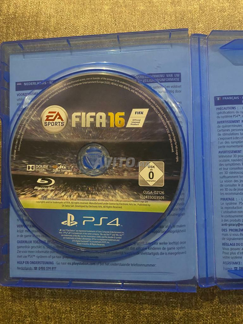 3 CD ps4 FIFA 18 et 17 et 16 - 3