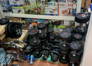 Matériel de musculation pour salle