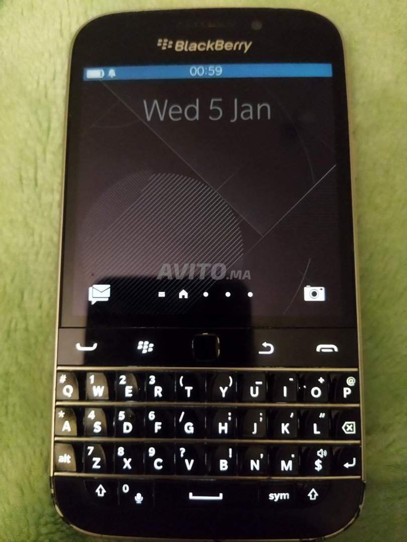 Blackberry classic - 1