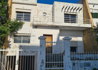 فيلا متصلة شبه منتهية للبيع في ابن بطوطة