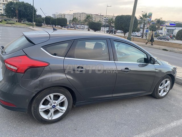 Ford focus avito