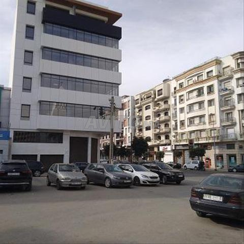 Magasin 390 m bien situé sur bd Moulay Driss 1 - 2