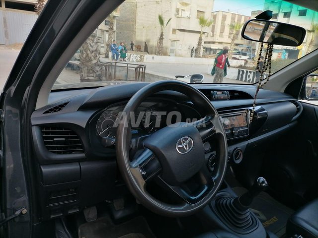 Toyota hilux avito