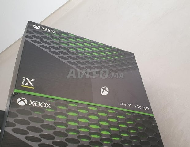 Xbox series X neuf avec accessoires en option  - 1