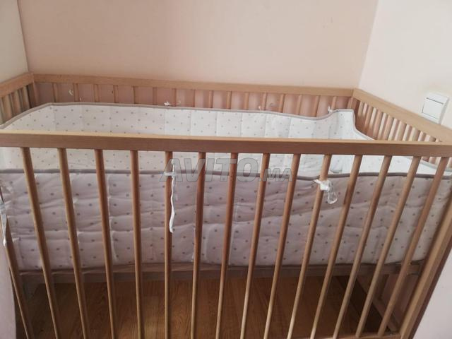 Lit Bebe D Ikea En Tres Bon Etat تجهيزات للأطفال و الر ض ع ب الرباط Avito Ma Undefined