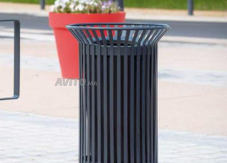 poubelle métallique 