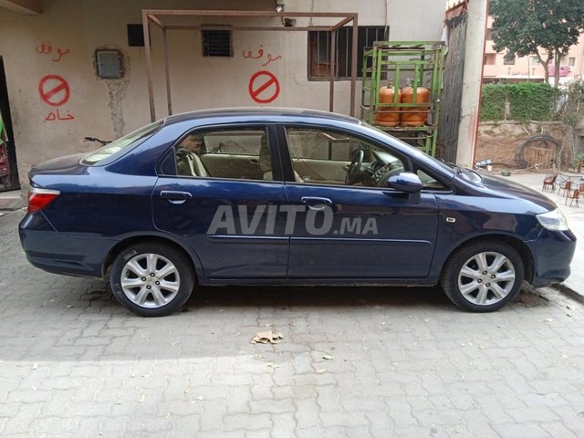 Voiture Honda City 2006 à Marrakech Essence - 8 chevaux