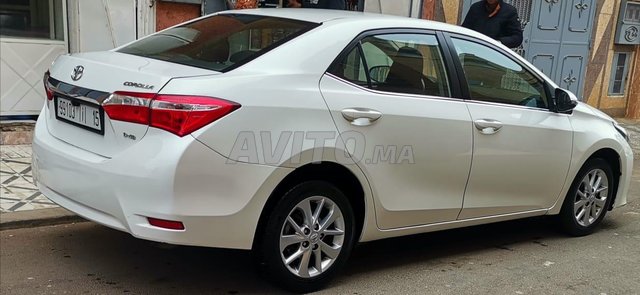 Voiture Toyota Corolla 2014 à Khemisset Diesel - 5 chevaux