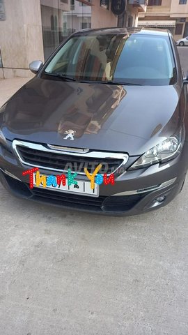 Voiture Peugeot 308 2017 à Bouznika Essence - 7 chevaux