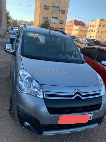 Voiture Citroen Berlingo 2018 à El Mansouria Diesel - 6 chevaux