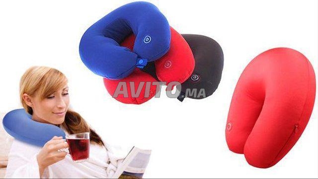 وسادة العنق المريحة مناسبة للسفر والإسترخاء
