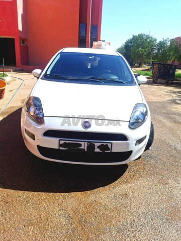 Voiture Fiat Punto 2012 à Ben Guerir Essence - 7 chevaux