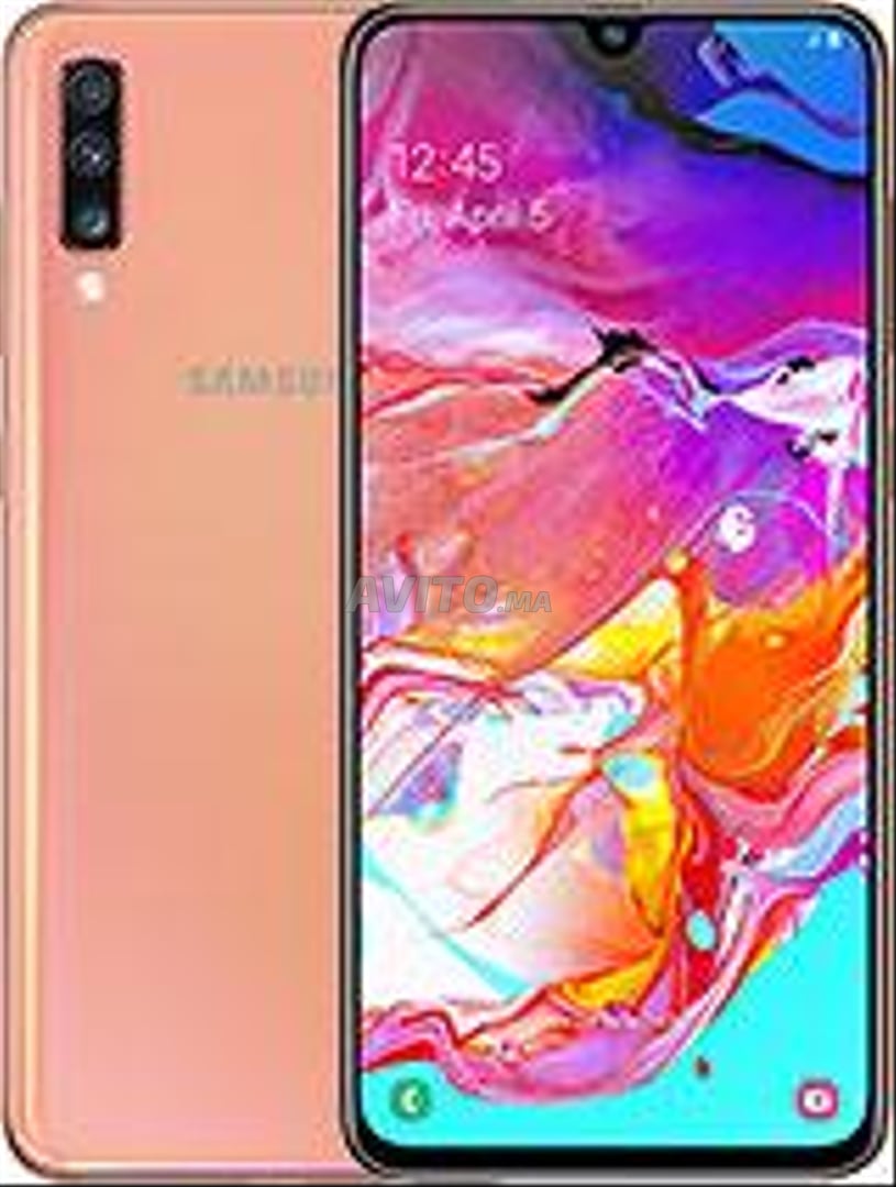 SAMSUNG Galaxy A70 Smartphone - 1