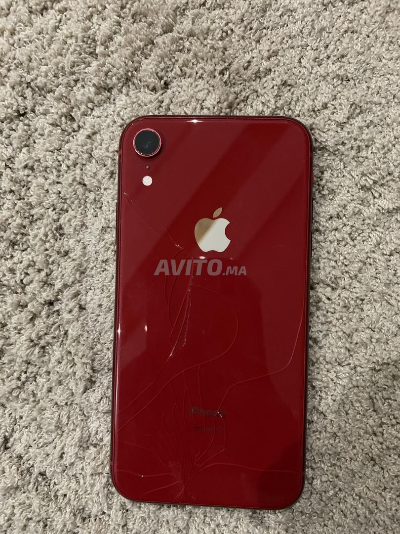 iPhone XR RED 64go - 5