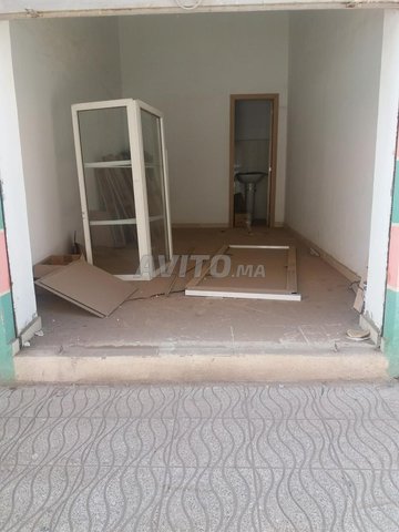 Magasin 18 m2 à vendre à coté Es saada