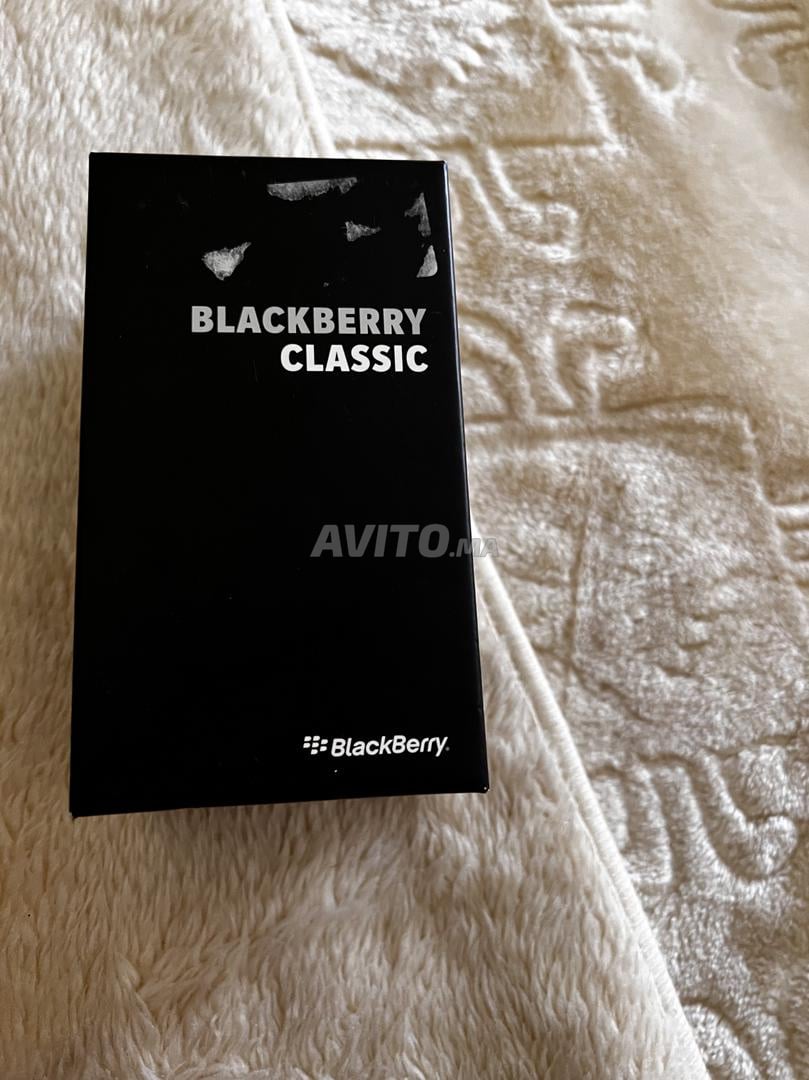 Blackberry classic  - 3