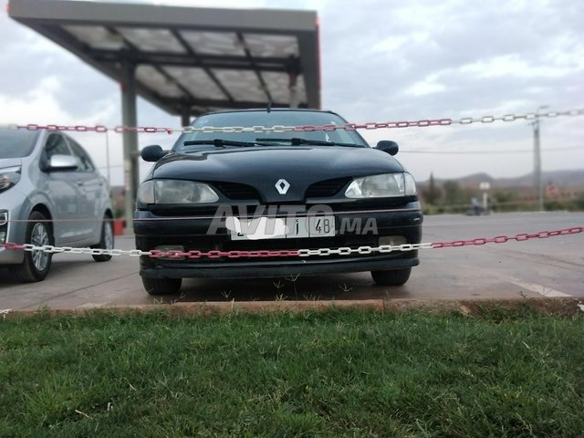 Voiture Renault Megane 1999 à Tinghir  Diesel  - 7 chevaux