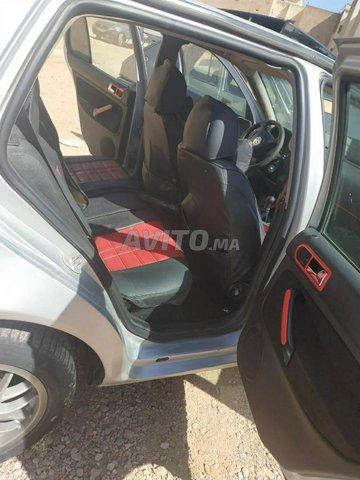 Voiture Volkswagen GOLF 4 2000 à Fès Diesel - 8 chevaux