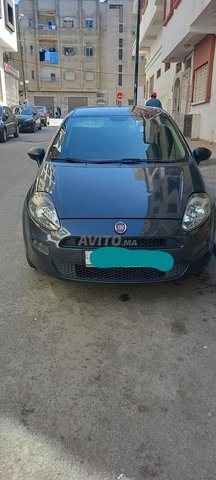 Voiture Fiat Punto 2016 à Kénitra Diesel - 6 chevaux