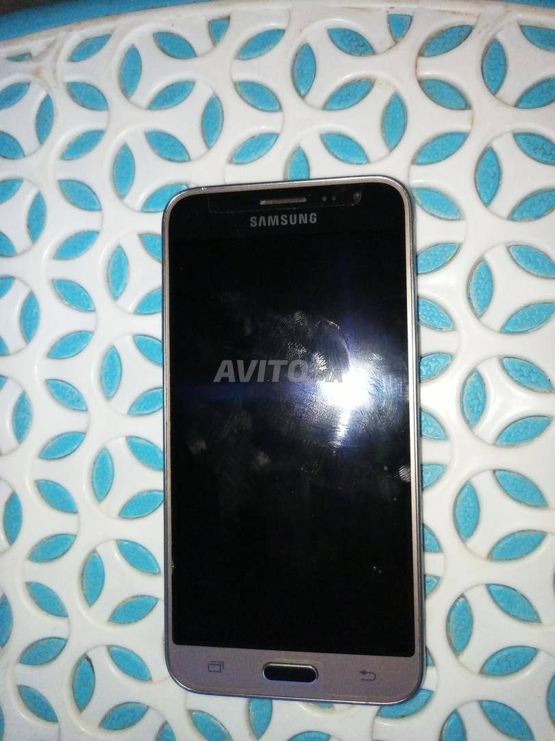 Samsung J3  - 1