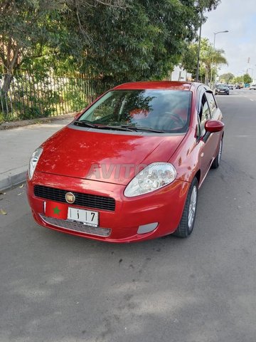 Voiture Fiat Punto 2011 à Rabat Essence - 7 chevaux