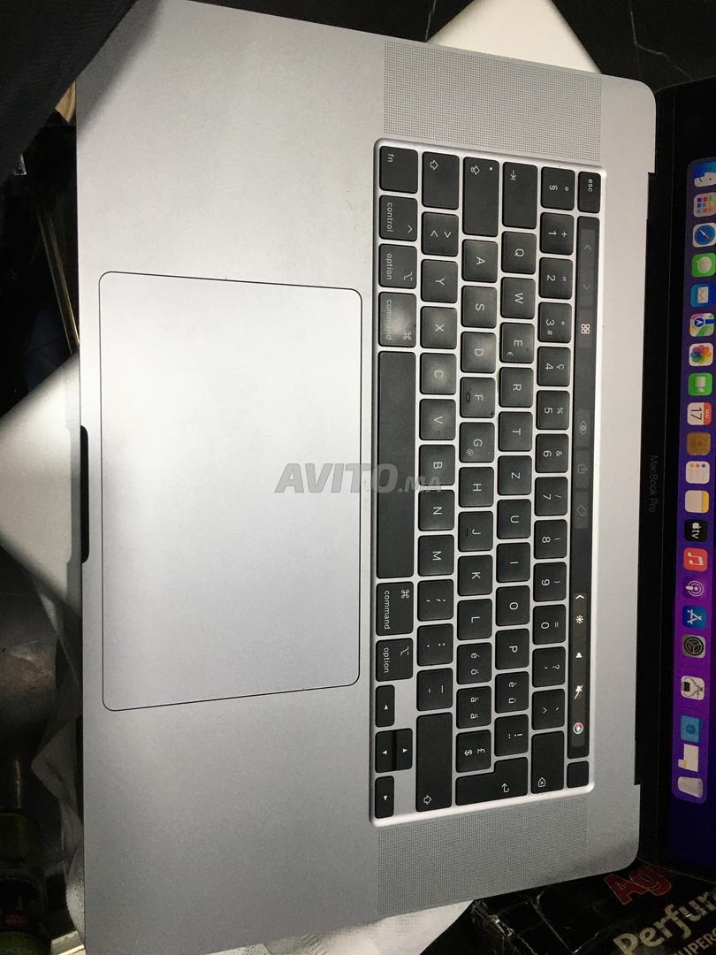 MacBook Pro  Intel Core i9 2.4GHz 64Ram 1To SSD  - 5