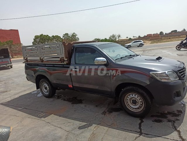 Toyota hilux avito