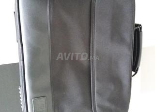 حقيبة حاسوب سوداء جلد لم تستخدم قط فونتي سوناب