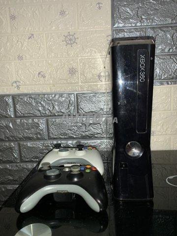 Xbox 360 slim black - 1