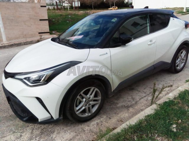 Avito toyota chr