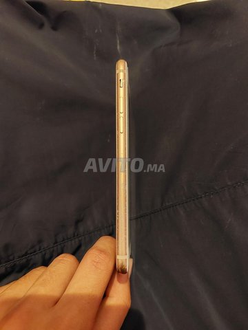 iphone 8 64G gold  - 3