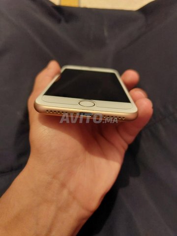 iphone 8 64G gold  - 4
