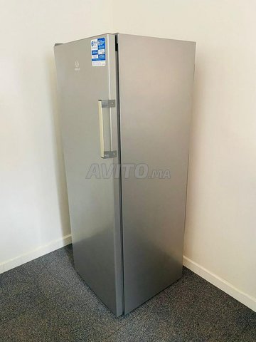  Réfrigérateur société Indesit S16 1S neuf - 1
