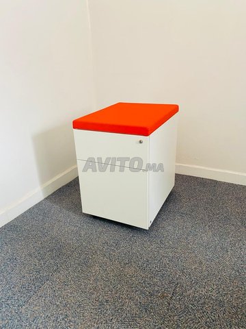 Caisson roulette Magencia blanc top tissus orange