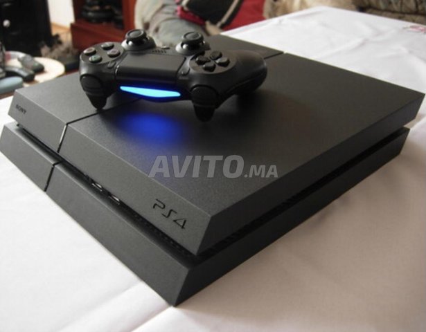 PlayStation 4  - 1