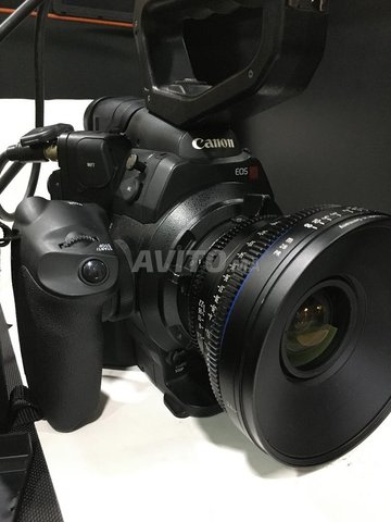 Caméras  Canon C300 Avec 28mm T2.1 Carl Zeiss - 5