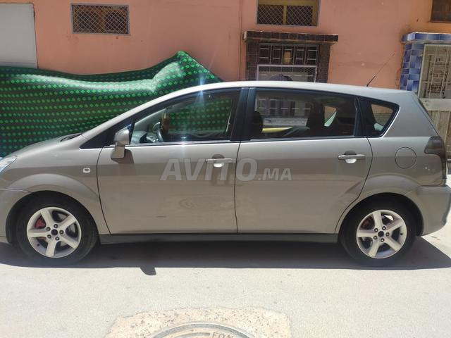 Avito toyota corolla