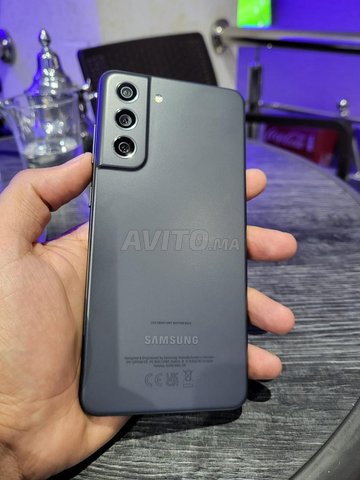 Samsung Galaxy S21 fe Demo  - 2